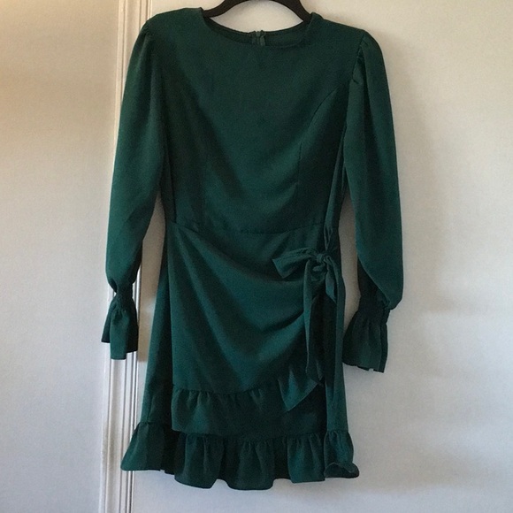 Worn once medium green mini ruffle dress - Picture 5 of 5